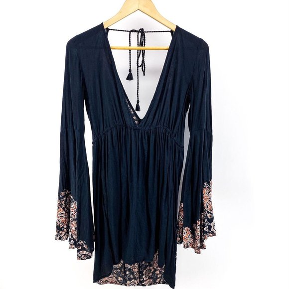 Tops - Bohemian V-Neck Bell Sleeve Women's Tunic